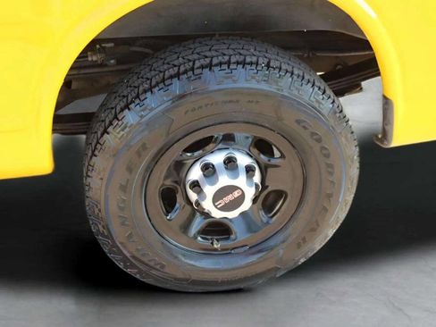 Used 2017 GMC Savana 2500 Extended image 44