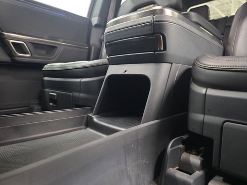 Used 2022 Rivian R1T Launch Edition image 31