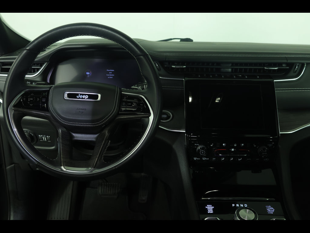 Used 2022 Jeep Grand Cherokee Overland AWD/4WD image 17