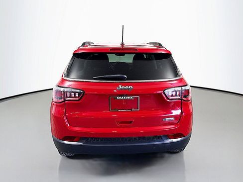 Used 2017 Jeep Compass Latitude w/ Cold Weather Group image 6