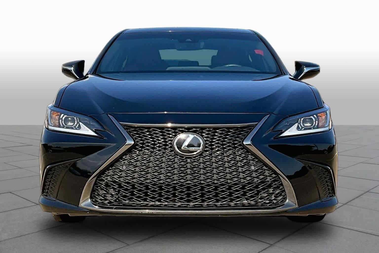 Used 2024 Lexus ES 350 F Sport w/ Accessory Package (Z2) FWD image 4