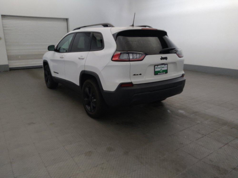 Used 2019 Jeep Cherokee Latitude Plus AWD/4WD image 5