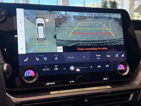 New 2026 Lexus TX 550h AWD Plug-In Hybrid image 21