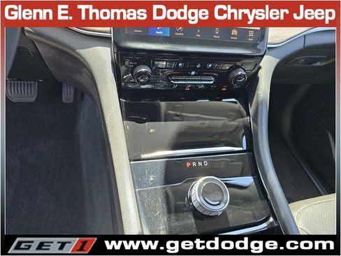 Certified 2023 Jeep Grand Cherokee Limited w/ Luxury Tech Group II image 17