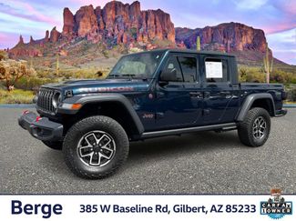 Used 2025 Jeep Gladiator Rubicon w/ Convenience Group video 1