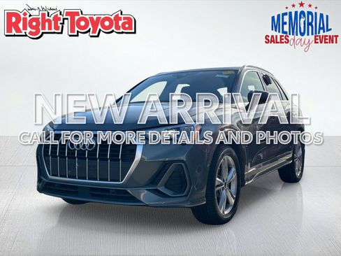 Used 2022 Audi Q3 2.0T Premium w/ Convenience Package AWD/4WD image 1