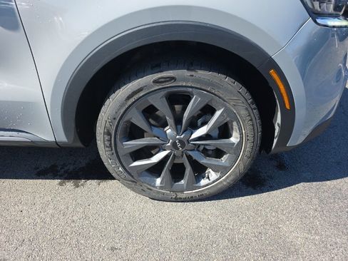Used 2022 Kia Sorento SX Prestige image 10