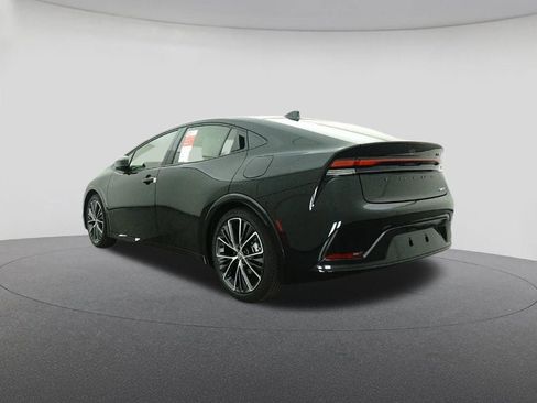 New 2026 Toyota Prius XLE image 21