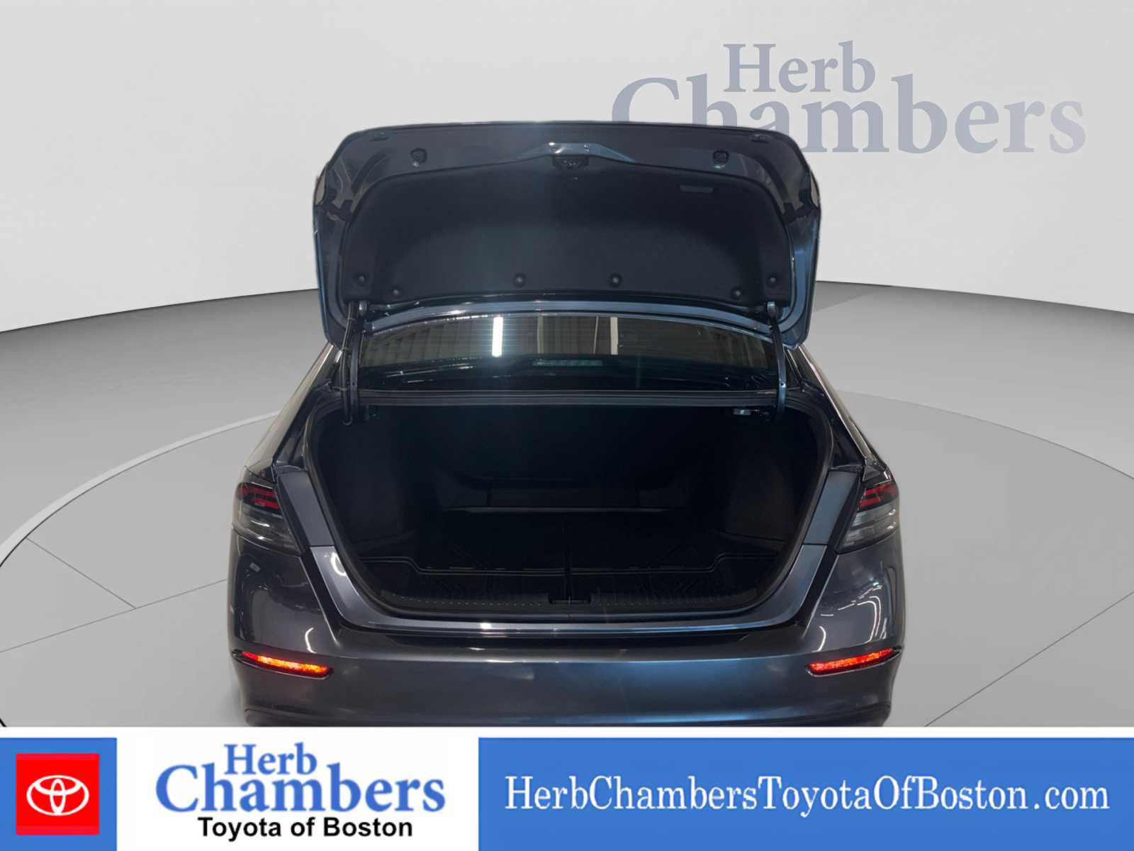 Used 2025 Honda Accord LX image 4