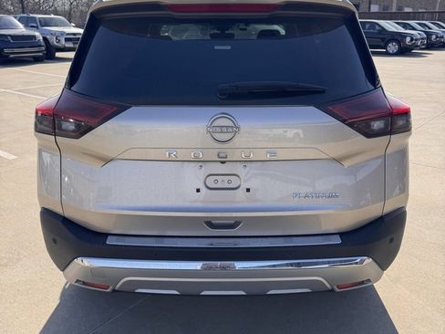 Used 2023 Nissan Rogue Platinum w/ Platinum Premium Package image 7