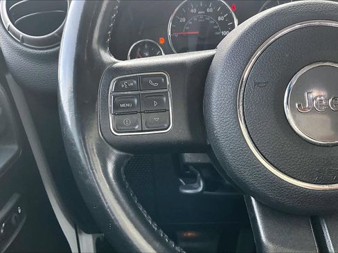 Used 2018 Jeep Wrangler Unlimited Sport S image 22