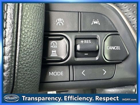 Used 2025 Toyota 4Runner TRD Off-Road image 35