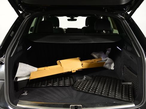 Certified 2024 Audi Q5 e Premium Plus w/ Premium Plus Package image 24