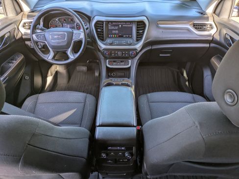 Used 2023 GMC Acadia SLE w/ Driver Convenience Package FWD image 18
