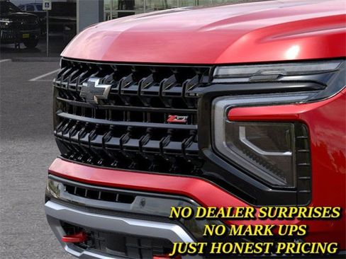 New 2026 Chevrolet Suburban Z71 w/ Comfort Package image 13