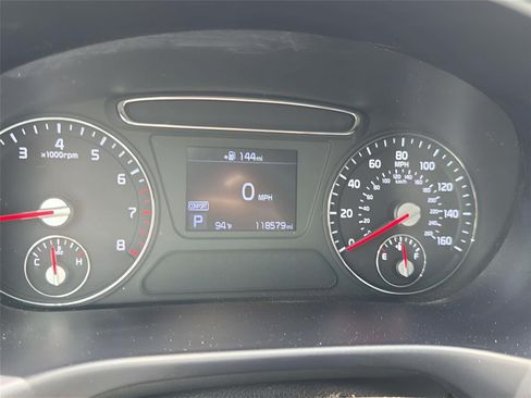 Used 2020 Kia Sorento LX w/ LX I4 Convenience Package FWD image 5