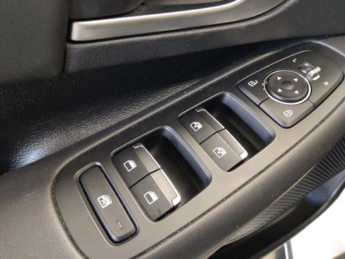 Used 2025 Hyundai Sonata SEL FWD image 27