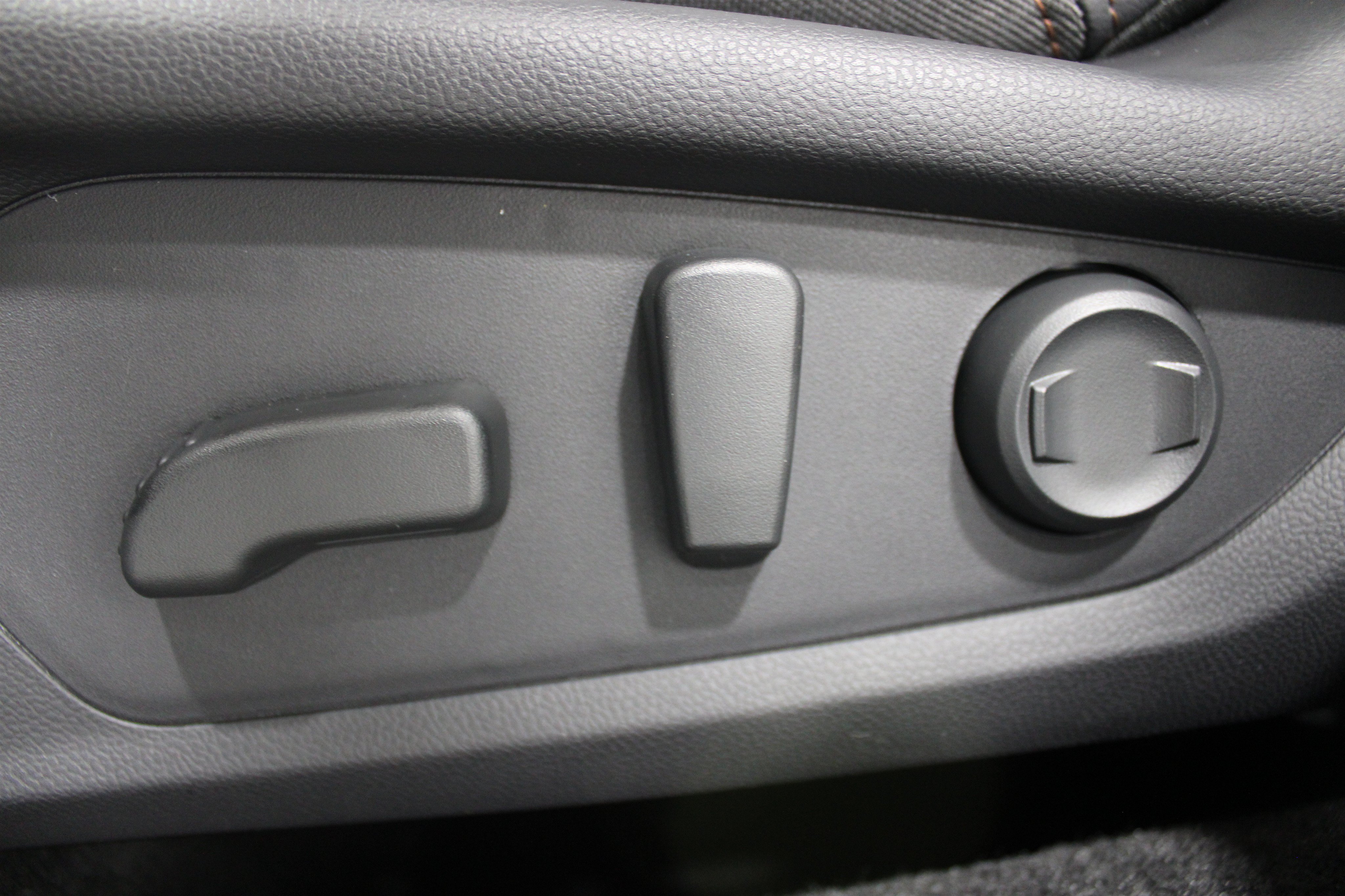 New 2026 Subaru Forester Touring AWD/4WD image 13