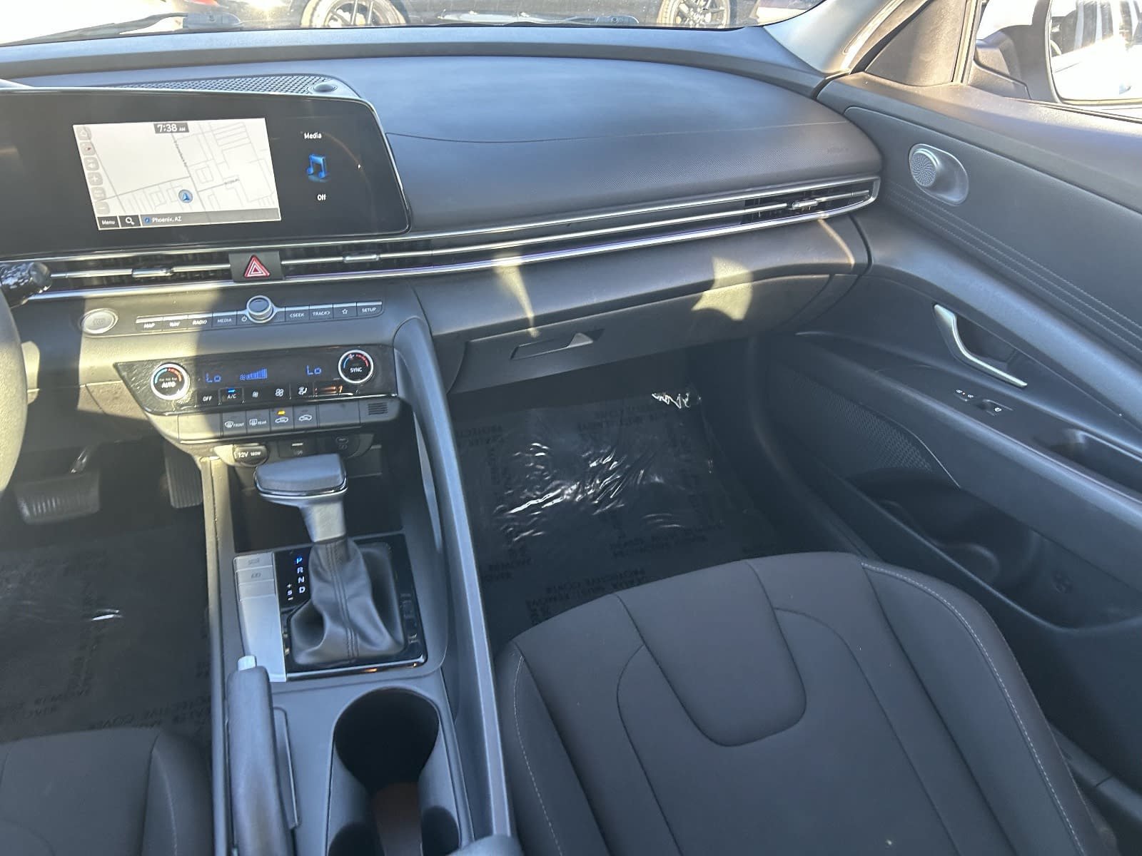 Used 2024 Hyundai Elantra SEL FWD image 19
