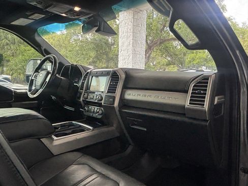 Used 2017 Ford F350 Platinum w/ Platinum Ultimate Package AWD/4WD image 33