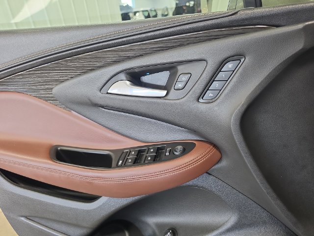Used 2017 Buick Envision Premium w/ Driver Confidence Package AWD/4WD image 20