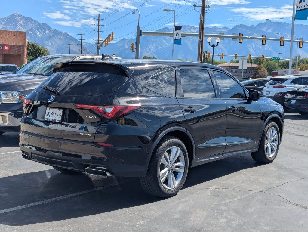 Used 2022 Acura MDX SH-AWD image 4