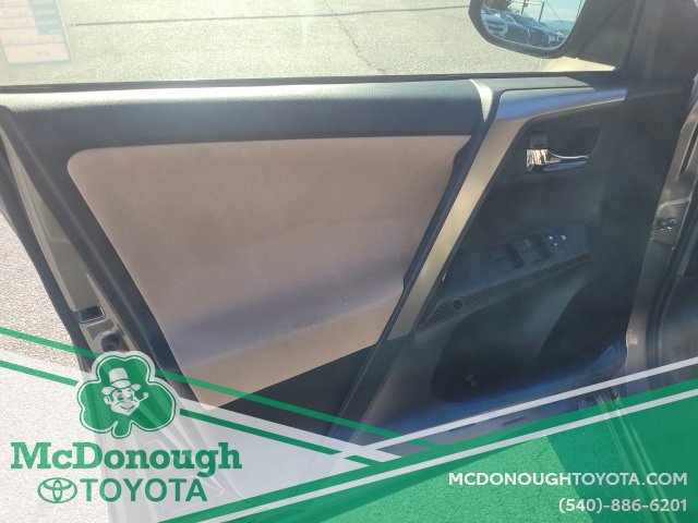 Used 2015 Toyota RAV4 XLE AWD/4WD image 13