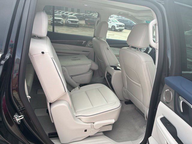 Used 2025 Buick Enclave Avenir w/ Trailering Package, 5000 lbs. FWD image 56