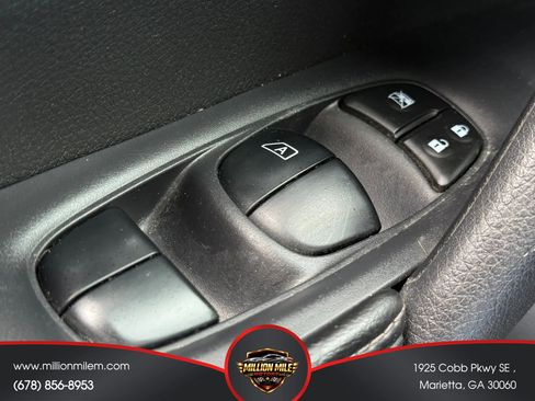 Used 2015 Nissan Rogue SL w/ SL Premium Package FWD image 24