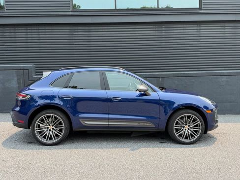 Certified 2026 Porsche Macan Turbo AWD/4WD image 10