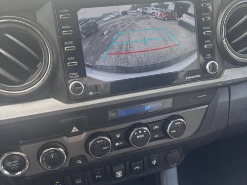 Used 2021 Toyota Tacoma TRD Off-Road w/ Technology Package image 14