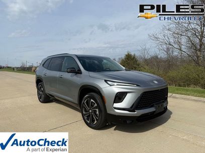 Used 2025 Buick Enclave Sport Touring