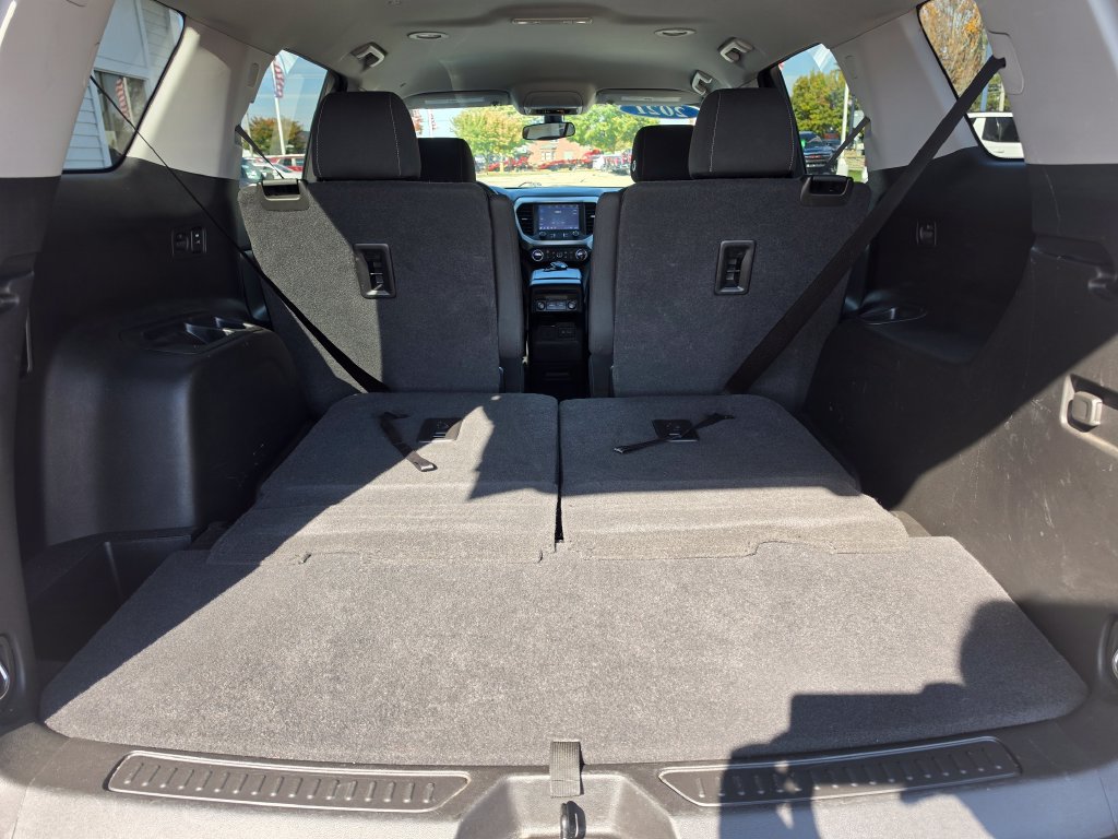 Certified 2021 GMC Acadia SLE w/ Driver Convenience Package FWD image 43