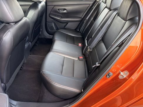 Used 2023 Nissan Sentra SR w/ SR Premium Package FWD image 10