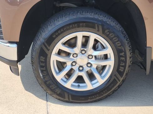 Used 2019 Chevrolet Silverado 1500 LTZ w/ Safety Package AWD/4WD image 18