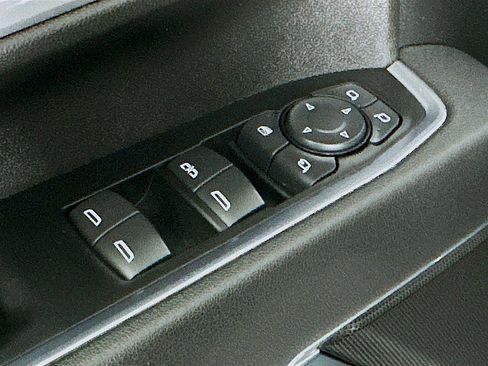 Used 2025 Chevrolet Silverado 3500 LT w/ Safety Package image 18