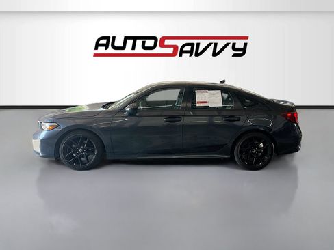 Used 2025 Honda Civic Sport image 4