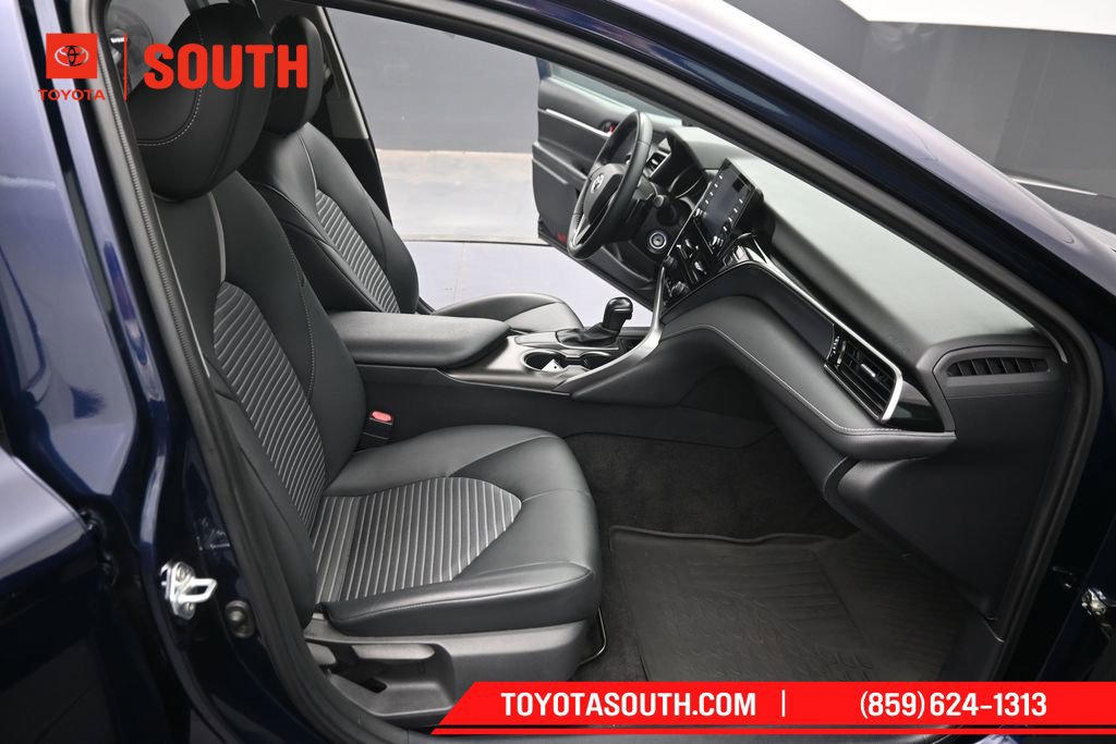 Used 2021 Toyota Camry SE FWD image 29