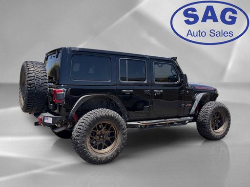 Used 2019 Jeep Wrangler Unlimited Rubicon AWD/4WD image 3