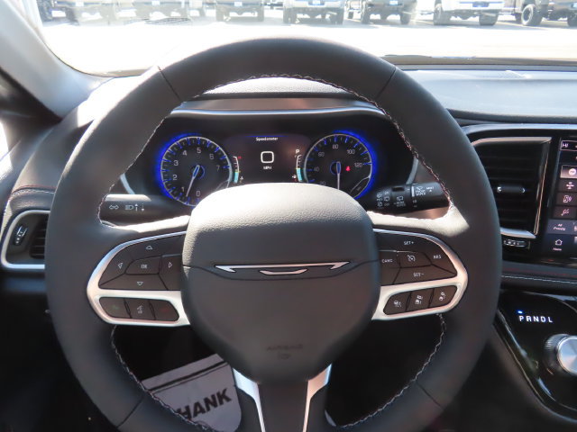 New 2027 Chrysler Pacifica Select AWD/4WD image 31