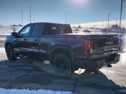 Used 2022 GMC Sierra 1500 Elevation w/ X31 Off-Road Package image 15
