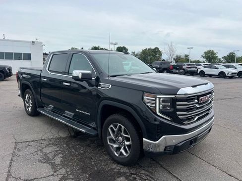 Used 2024 GMC Sierra 1500 SLT w/ SLT Premium Plus Package AWD/4WD image 3