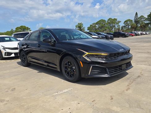 New 2026 Kia K5 LXS FWD image 2