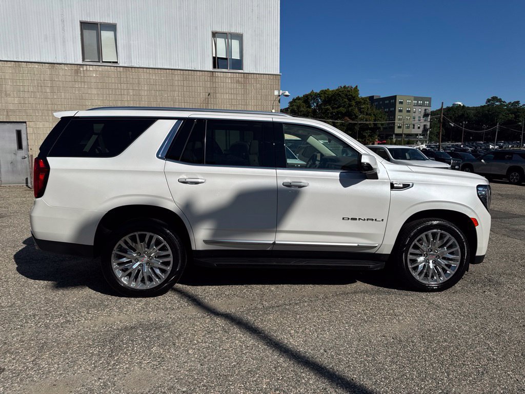 Used 2023 GMC Yukon Denali AWD/4WD image 8