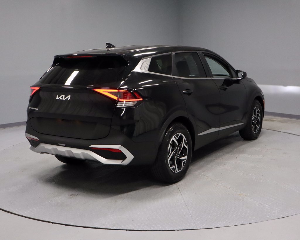 Used 2024 Kia Sportage LX FWD image 10