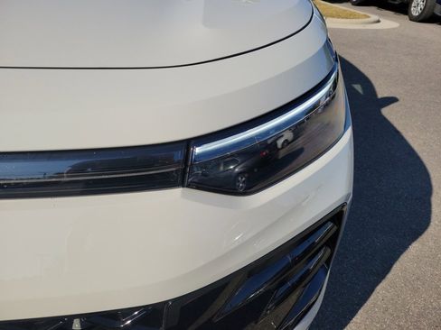 New 2026 Volkswagen Tiguan SE R-Line image 26