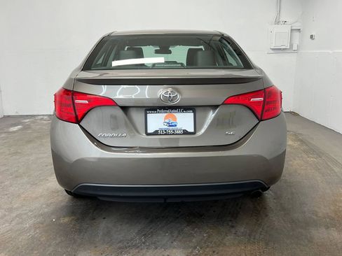 Used 2017 Toyota Corolla SE FWD image 5
