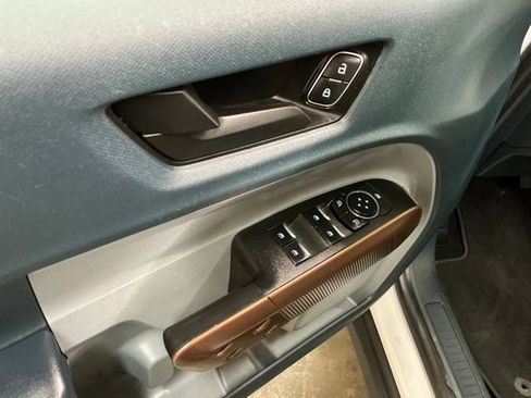 Used 2023 Ford Maverick Lariat w/ Lariat Luxury Package image 17