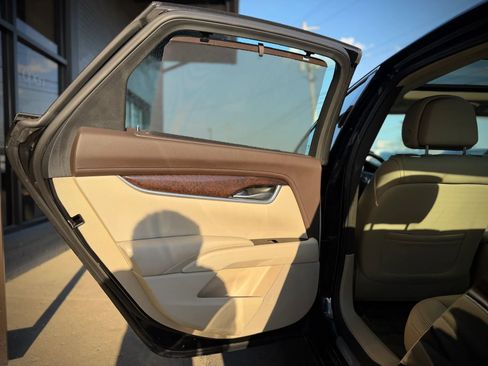 Used 2013 Cadillac XTS Premium image 22