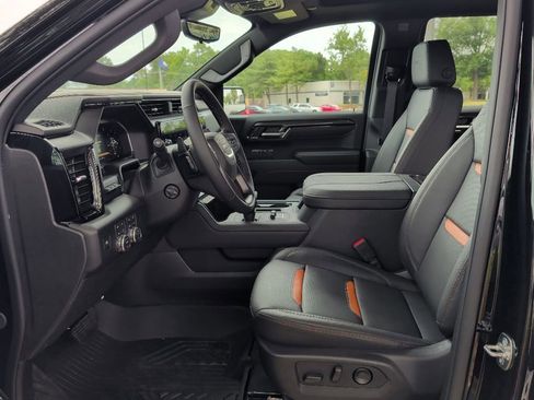 New 2026 GMC Sierra 1500 AT4 w/ AT4 Premium Package AWD/4WD image 10